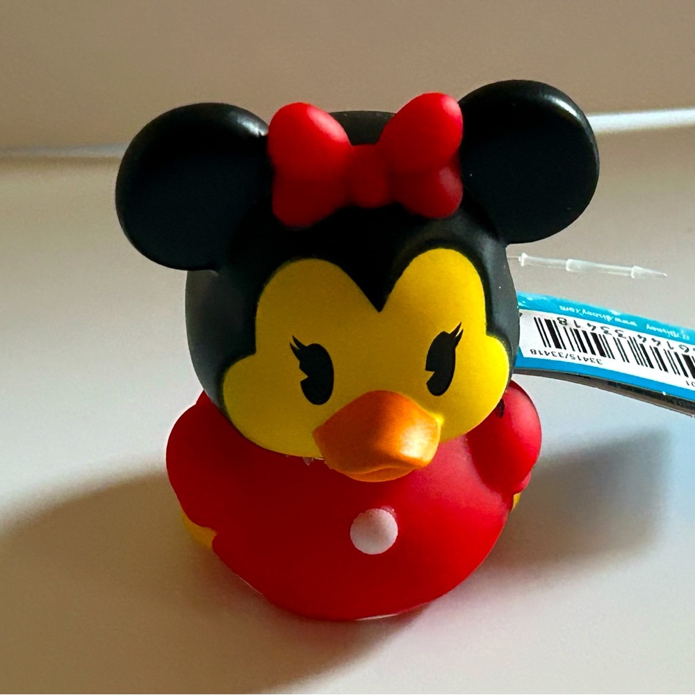 NEW!!! Original Disney Minnie Mouse Rubber Duck (NWT)